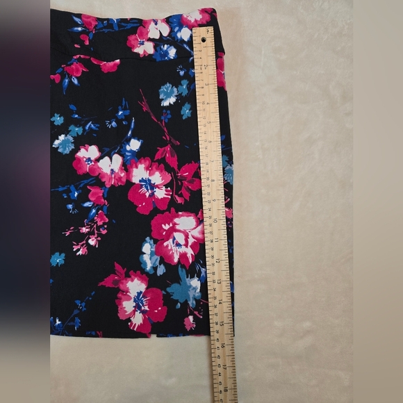 RW&CO. Black Floral Mini Skirt - Picture 8 of 8